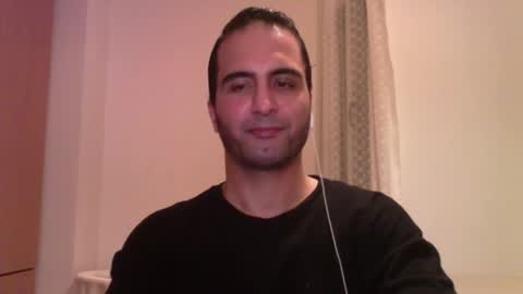 Snapshot of volve5 chatting on 02/17/25, 10:36 volve5 online show from 02/17/25, 10:36