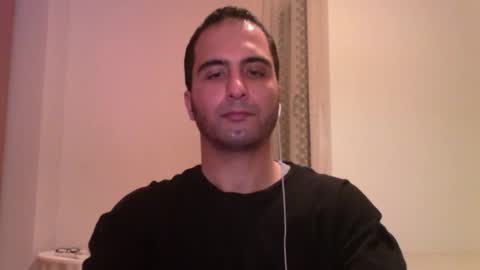 Snapshot of volve5 chatting on 02/25/25, 12:36 volve5 online show from 02/25/25, 12:36