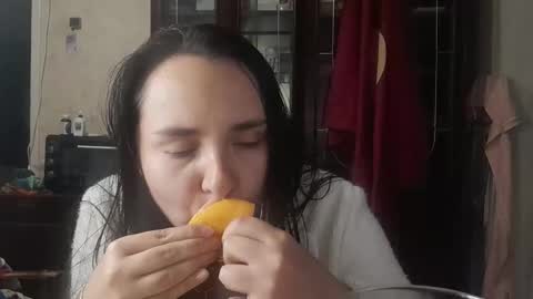 voulezvous_angel online show from 11/06/25, 01:50