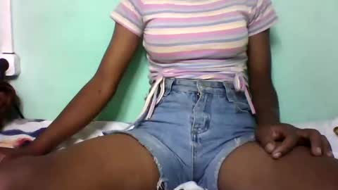 vounialdy online show from 01/26/25, 08:14