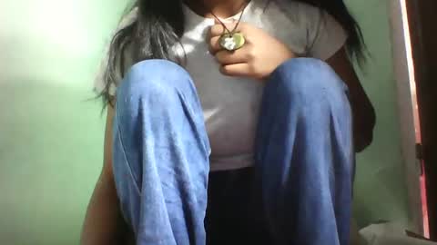 vounialdy online show from 02/07/25, 10:08