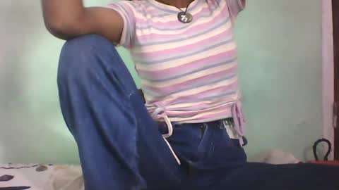 vounialdy online show from 02/12/25, 05:16