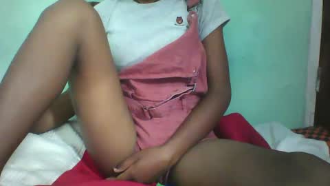 vounialdy online show from 02/13/25, 06:48