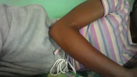 vounialdy online show from 02/28/25, 09:36