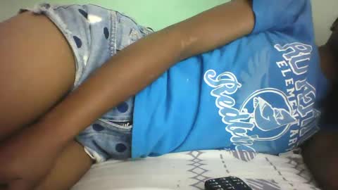 vounialdy online show from 03/05/25, 02:34