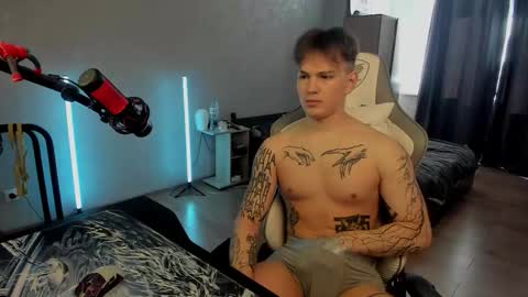 Snapshot of vova_belkin_ chatting on 03/19/26, 10:52 vova online show from 03/19/26, 10:52