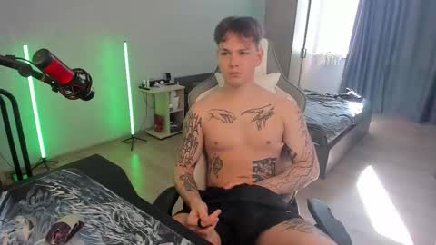 Snapshot of vova_belkin_ chatting on 03/22/26, 11:13 vova online show from 03/22/26, 11:13
