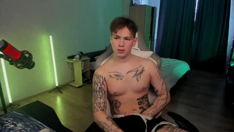 Snapshot of vova_belkin_ chatting on 04/02/26, 10:46 vova online show from 04/02/26, 10:46