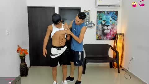 voyeurism_guys online show from 11/20/25, 11:04