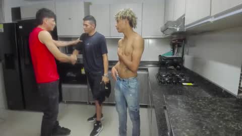 voyeurism_guys online show from 03/16/26, 12:06