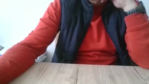 vreausatefuck online show from 03/12/26, 01:39