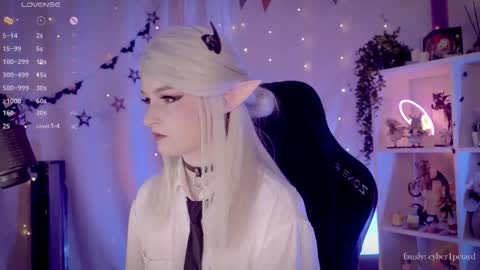 vronnier online show from 11/25/25, 12:49