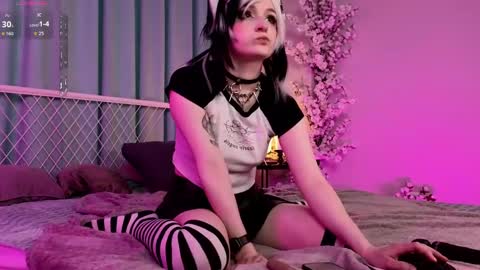 vronnier online show from 04/25/26, 04:15