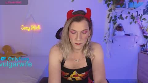 Vikky online show from 10/26/25, 04:46