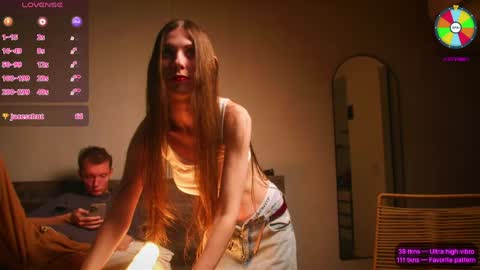 Snapshot of vundersex chatting on 05/29/26, 02:15 Eva and Franklin online show from 05/29/26, 02:15