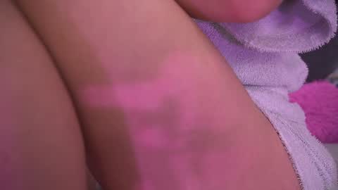 Snapshot of vvioleta_ chatting on 02/08/25, 09:13 Violeta online show from 02/08/25, 09:13