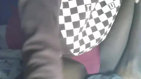 vvuuvvu online show from 04/15/26, 07:26