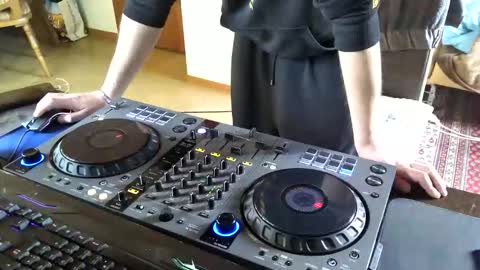 Snapshot of vybzkartel1987 chatting on 04/05/26, 09:50 VybzKartel online show from 04/05/26, 09:50