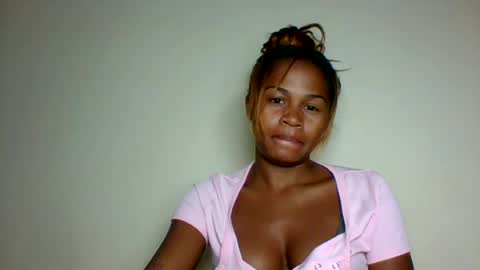 vynarahot online show from 06/12/26, 06:51