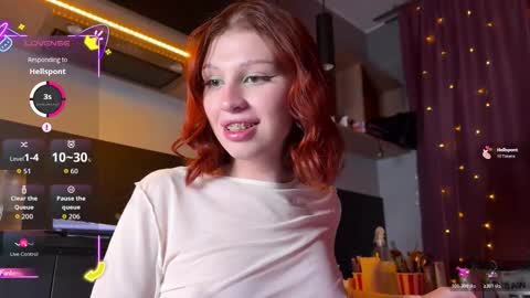 ILONA A week goal new laptop online show from 12/05/25, 07:32