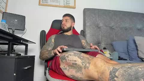 vyxen_ online show from 03/30/26, 08:54