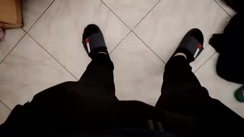 Snapshot of w55108690 chatting on 11/09/25, 10:13 w55108690 online show from 11/09/25, 10:13