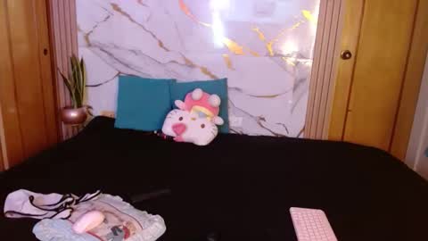 kitty SUPORT ME AND MY BABY SINGLE MOMY online show from 03/30/26, 10:33