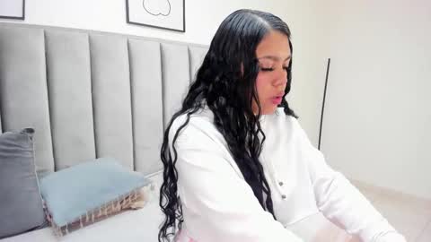 Laia  Emmy online show from 10/03/25, 12:13