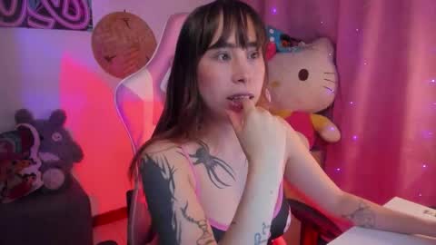 AIKA  online show from 11/17/25, 03:23