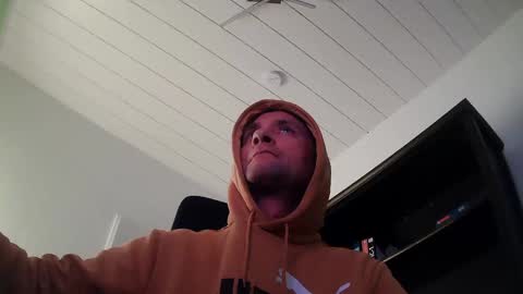 Snapshot of wailersgun chatting on 01/19/25, 05:28 wailersgun online show from 01/19/25, 05:28