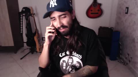 Snapshot of wake_and_bakee chatting on 02/12/25, 01:41 John online show from 02/12/25, 01:41