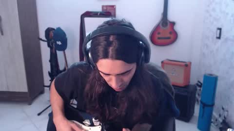 Snapshot of wake_and_bakee chatting on 03/03/25, 04:14 John online show from 03/03/25, 04:14