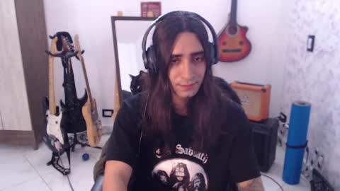 Snapshot of wake_and_bakee chatting on 03/09/25, 01:15 John online show from 03/09/25, 01:15