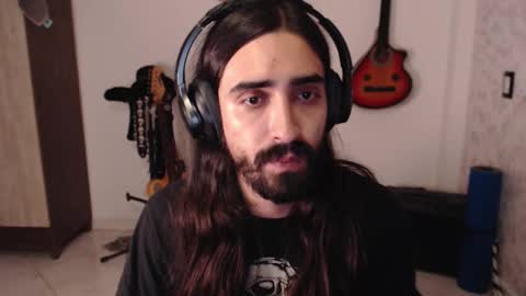 Snapshot of wake_and_bakee chatting on 09/17/25, 01:51 John online show from 09/17/25, 01:51