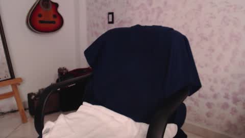 Snapshot of wake_and_bakee chatting on 09/19/25, 01:51 John online show from 09/19/25, 01:51