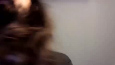 Snapshot of wake_and_bakee chatting on 09/20/25, 10:11 John online show from 09/20/25, 10:11