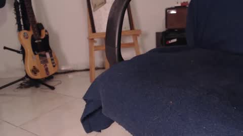 Snapshot of wake_and_bakee chatting on 10/06/25, 11:13 John online show from 10/06/25, 11:13