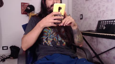 Snapshot of wake_and_bakee chatting on 07/02/26, 03:23 John online show from 07/02/26, 03:23