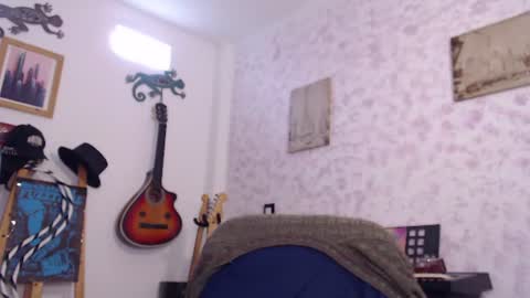 Snapshot of wake_and_bakee chatting on 07/22/26, 10:34 John online show from 07/22/26, 10:34