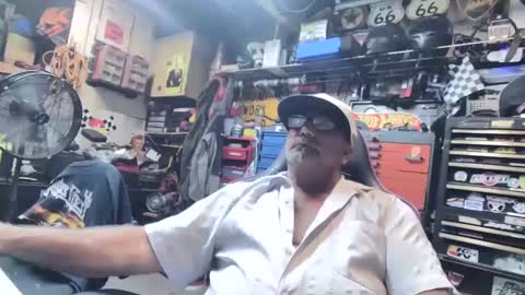 wakesblowinclouds online show from 09/28/25, 12:54