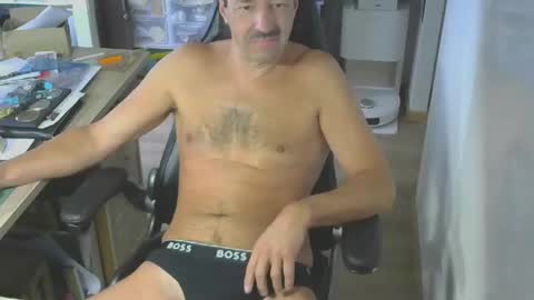 Waldo online show from 10/27/25, 10:41