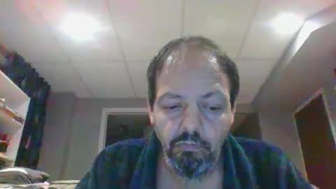 walker033 online show from 11/29/25, 05:32