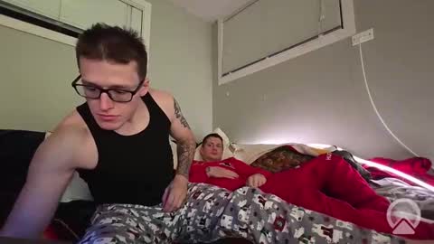 walkerbrett online show from 11/03/25, 07:53