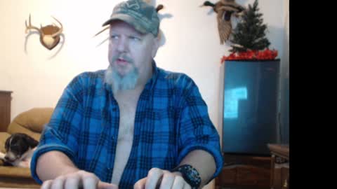 Snapshot of walkingbird chatting on 12/21/24, 09:36 walkingbird online show from 12/21/24, 09:36