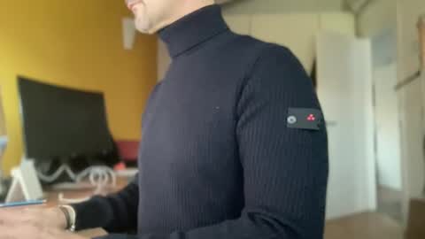 Snapshot of walky78 chatting on 12/16/24, 03:00 walky78 online show from 12/16/24, 03:00