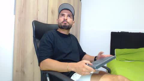 WALTER BROWN  online show from 11/28/25, 07:38