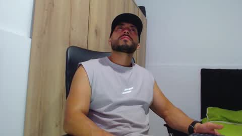 WALTER BROWN  online show from 12/05/25, 05:27