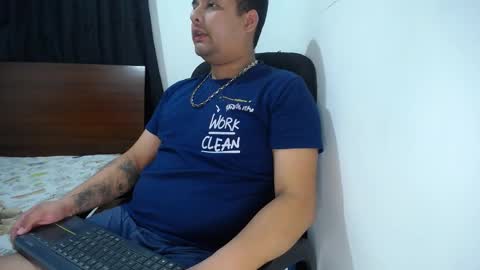 Wanda and Ember online show from 12/19/24, 09:17