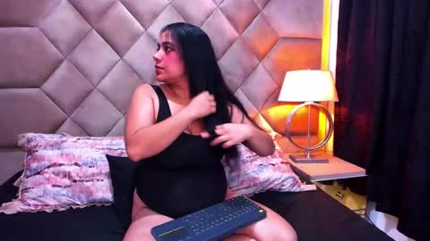 Wanda and Ember online show from 03/04/25, 01:23