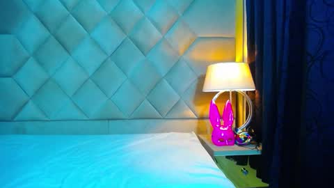 Wanda and Ember online show from 10/25/25, 02:19